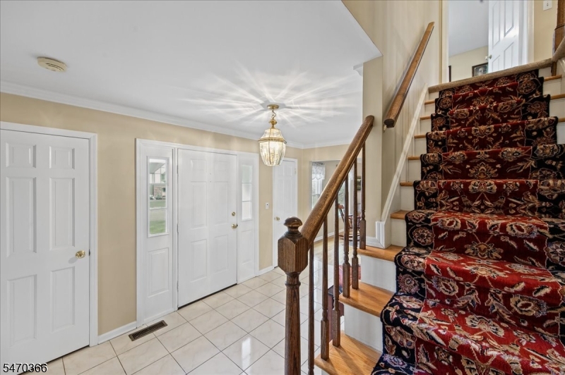 328 Rolling Knolls Way Bridgewater NJ 08807