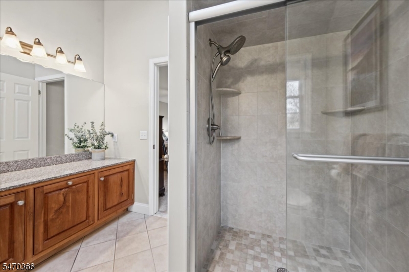 328 Rolling Knolls Way Bridgewater NJ 08807