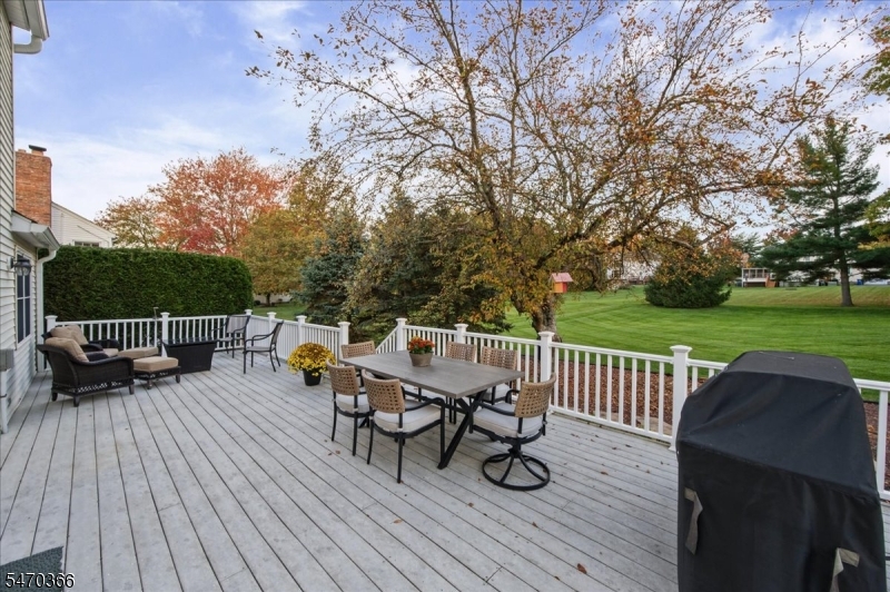 328 Rolling Knolls Way Bridgewater NJ 08807