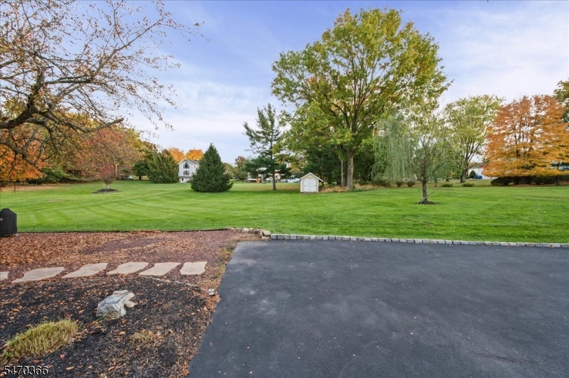 328 Rolling Knolls Way Bridgewater NJ 08807
