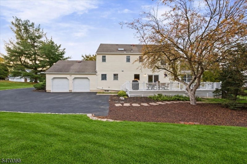 328 Rolling Knolls Way Bridgewater NJ 08807