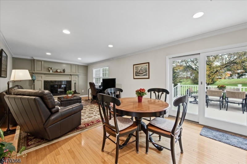 328 Rolling Knolls Way Bridgewater NJ 08807