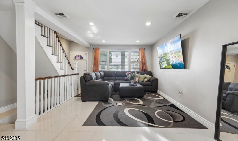 54 Henderson Street Paterson NJ 07501