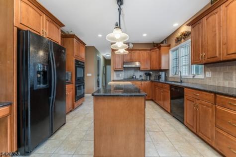 7 General Morgan Lane Lebanon NJ 08826