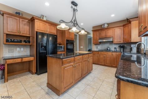 7 General Morgan Lane Lebanon NJ 08826