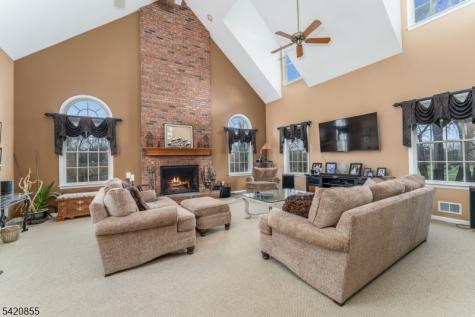 7 General Morgan Lane Lebanon NJ 08826