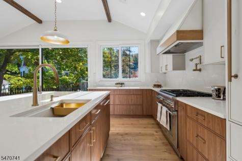2 Glen Avenue Summit NJ 07901