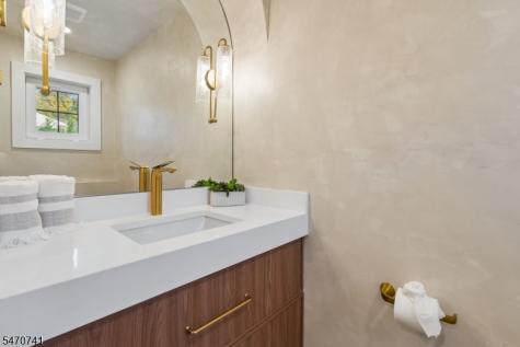 2 Glen Avenue Summit NJ 07901