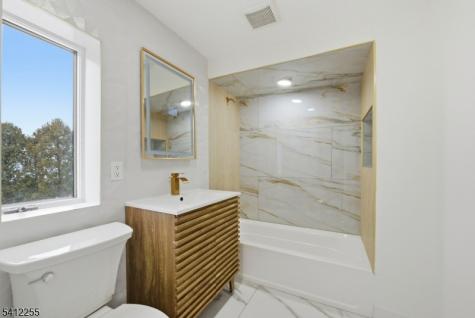 68 Port Reading Avenue Woodbridge NJ 07095
