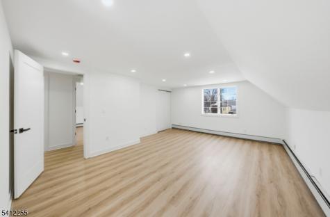 68 Port Reading Avenue Woodbridge NJ 07095