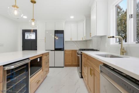 68 Port Reading Avenue Woodbridge NJ 07095