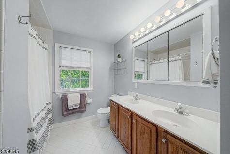 52 Nicole Drive Denville NJ 07834