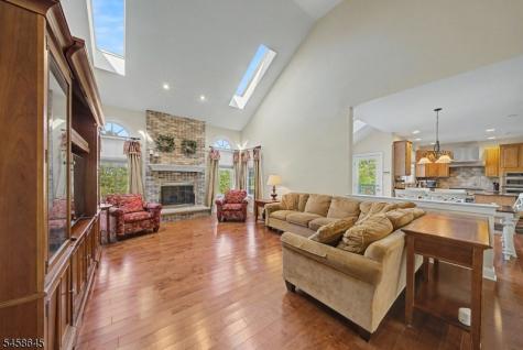 52 Nicole Drive Denville NJ 07834