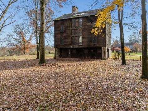 140 Driftway East Union NJ 08827