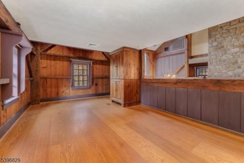 140 Driftway East Union NJ 08827