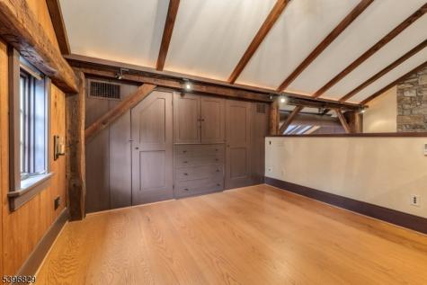 140 Driftway East Union NJ 08827