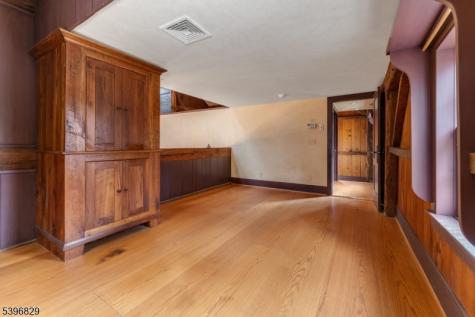 140 Driftway East Union NJ 08827