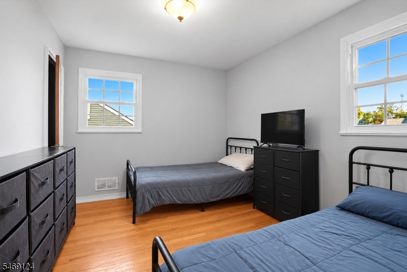 153 Whitman Avenue Edison NJ 08817