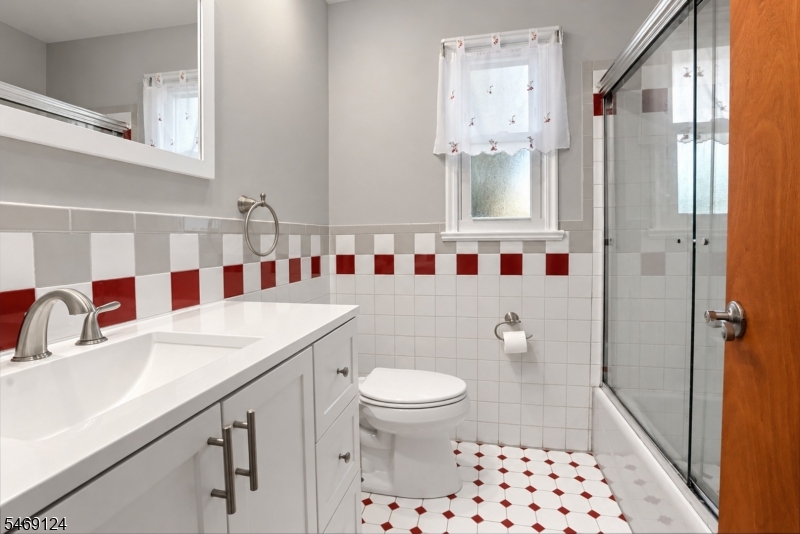 153 Whitman Avenue Edison NJ 08817