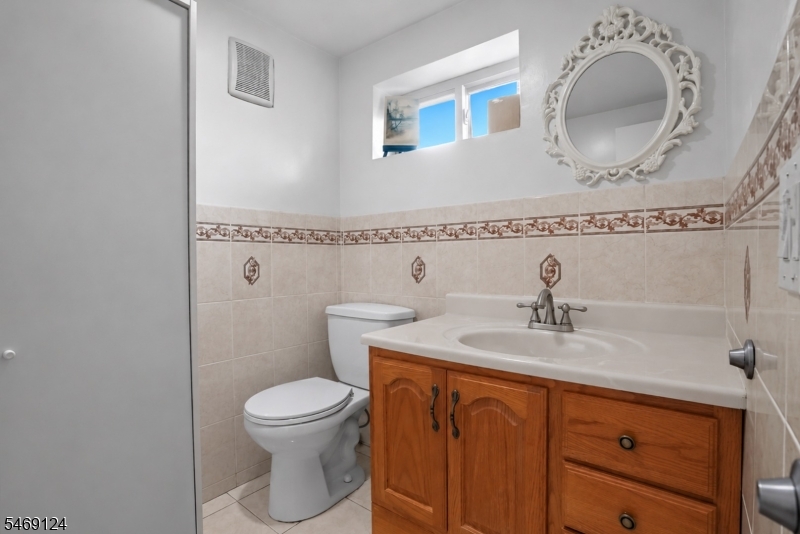 153 Whitman Avenue Edison NJ 08817
