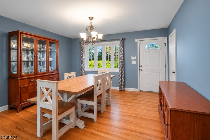 153 Whitman Avenue Edison NJ 08817