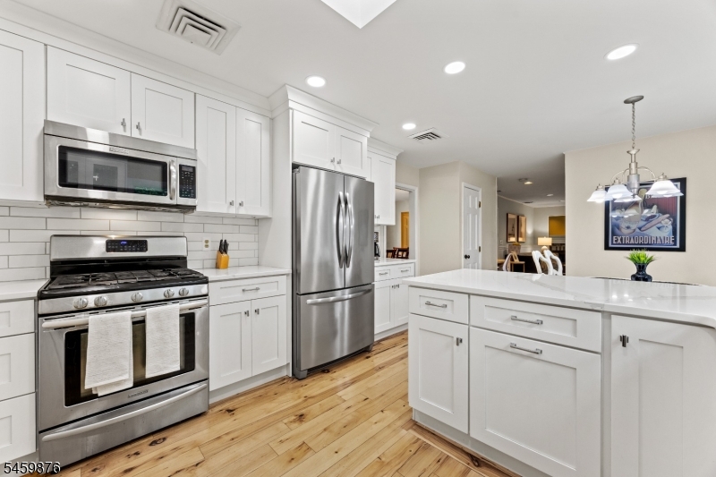 6 White Oak Lane Montville NJ 07045