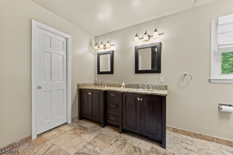 6 White Oak Lane Montville NJ 07045