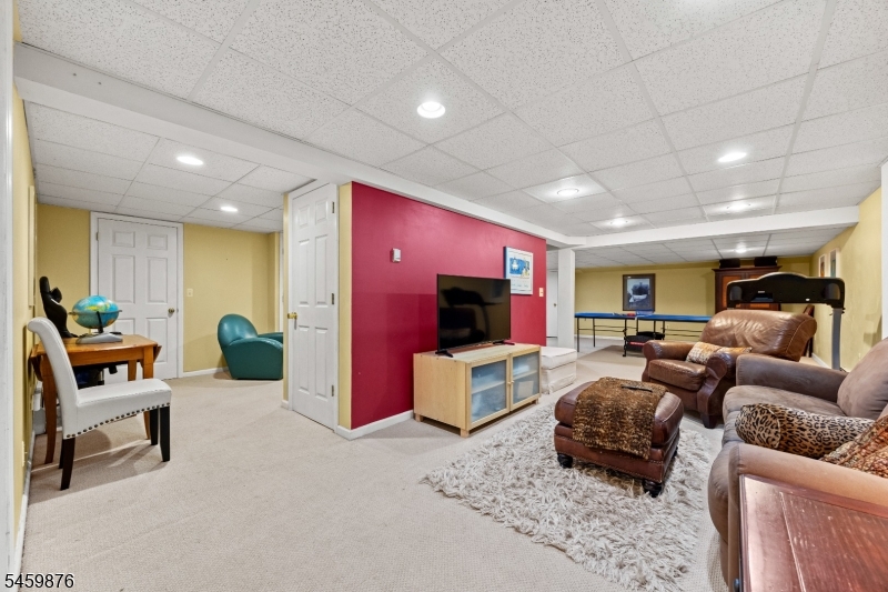 6 White Oak Lane Montville NJ 07045