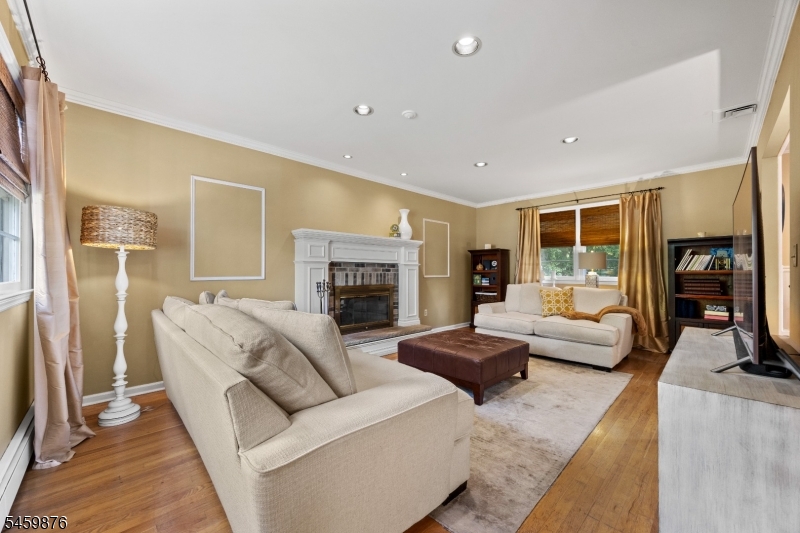 6 White Oak Lane Montville NJ 07045