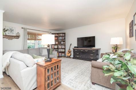 57 Oriole Drive Allamuchy NJ 07840