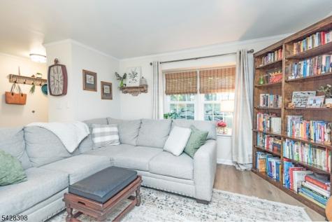 57 Oriole Drive Allamuchy NJ 07840