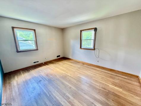 941 Cabot Avenue Union NJ 07083