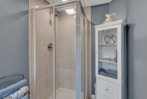85 Larsen Road West Milford NJ 07480