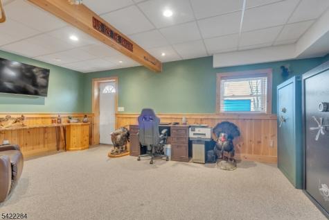 85 Larsen Road West Milford NJ 07480