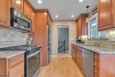 85 Larsen Road West Milford NJ 07480
