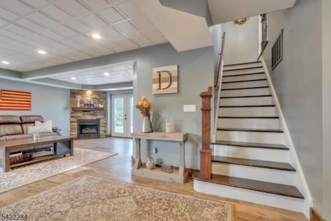 85 Larsen Road West Milford NJ 07480