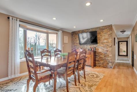 85 Larsen Road West Milford NJ 07480