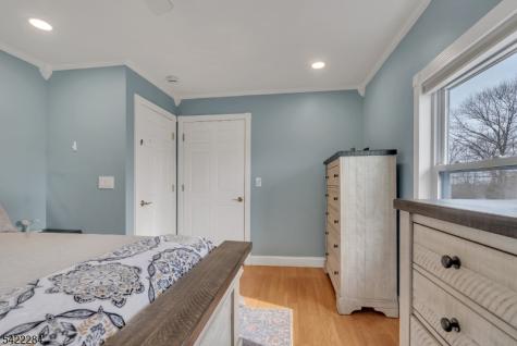 85 Larsen Road West Milford NJ 07480
