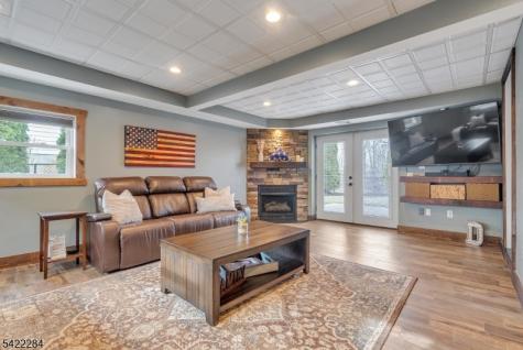 85 Larsen Road West Milford NJ 07480