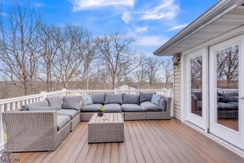85 Larsen Road West Milford NJ 07480