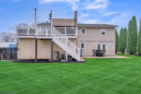 85 Larsen Road West Milford NJ 07480