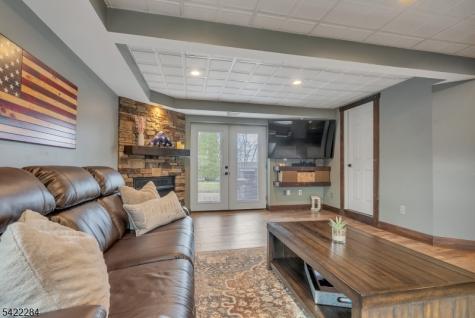 85 Larsen Road West Milford NJ 07480