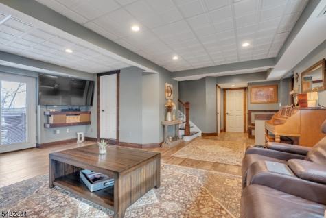 85 Larsen Road West Milford NJ 07480