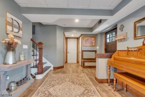 85 Larsen Road West Milford NJ 07480