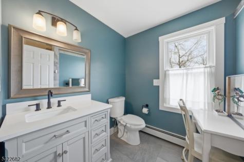 23 Edgemere Avenue Mount Arlington NJ 07856