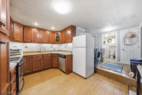 23 Edgemere Avenue Mount Arlington NJ 07856