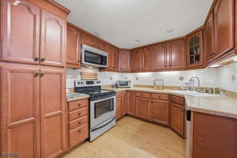 23 Edgemere Avenue Mount Arlington NJ 07856