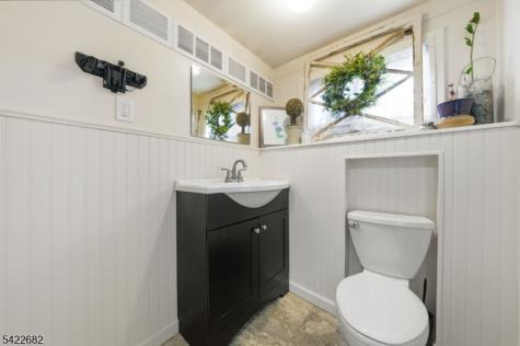 23 Edgemere Avenue Mount Arlington NJ 07856