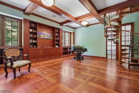 24 Douglass Avenue Bernardsville NJ 07924