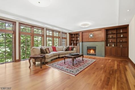 24 Douglass Avenue Bernardsville NJ 07924